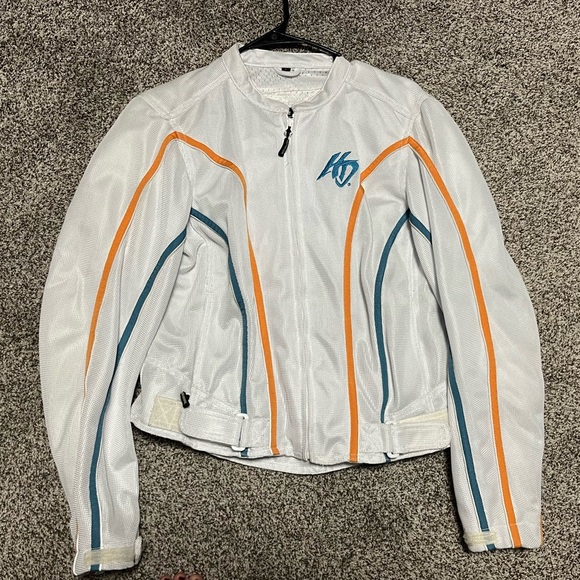 Women’s Large Harley Davidson Riding Jacket - Picture 6 of 9